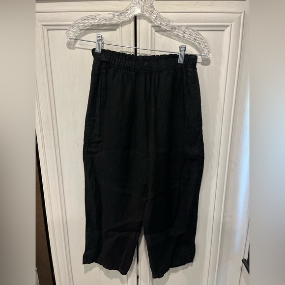 Lisa Bayne X Artful Home | Black Crop Linen | size XS - Picture 1 of 4